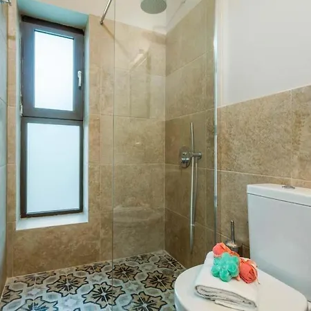 Amboula Sleeps 6 Pool Air Con Wifi * Plános